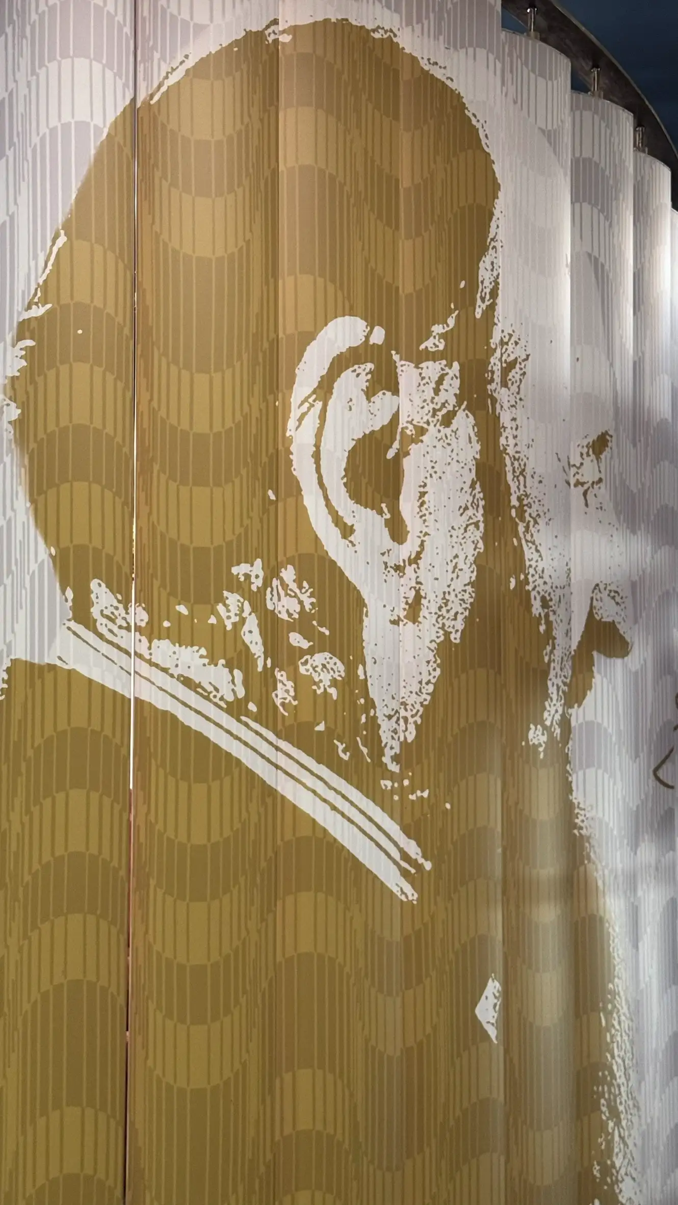 Impressions, interior