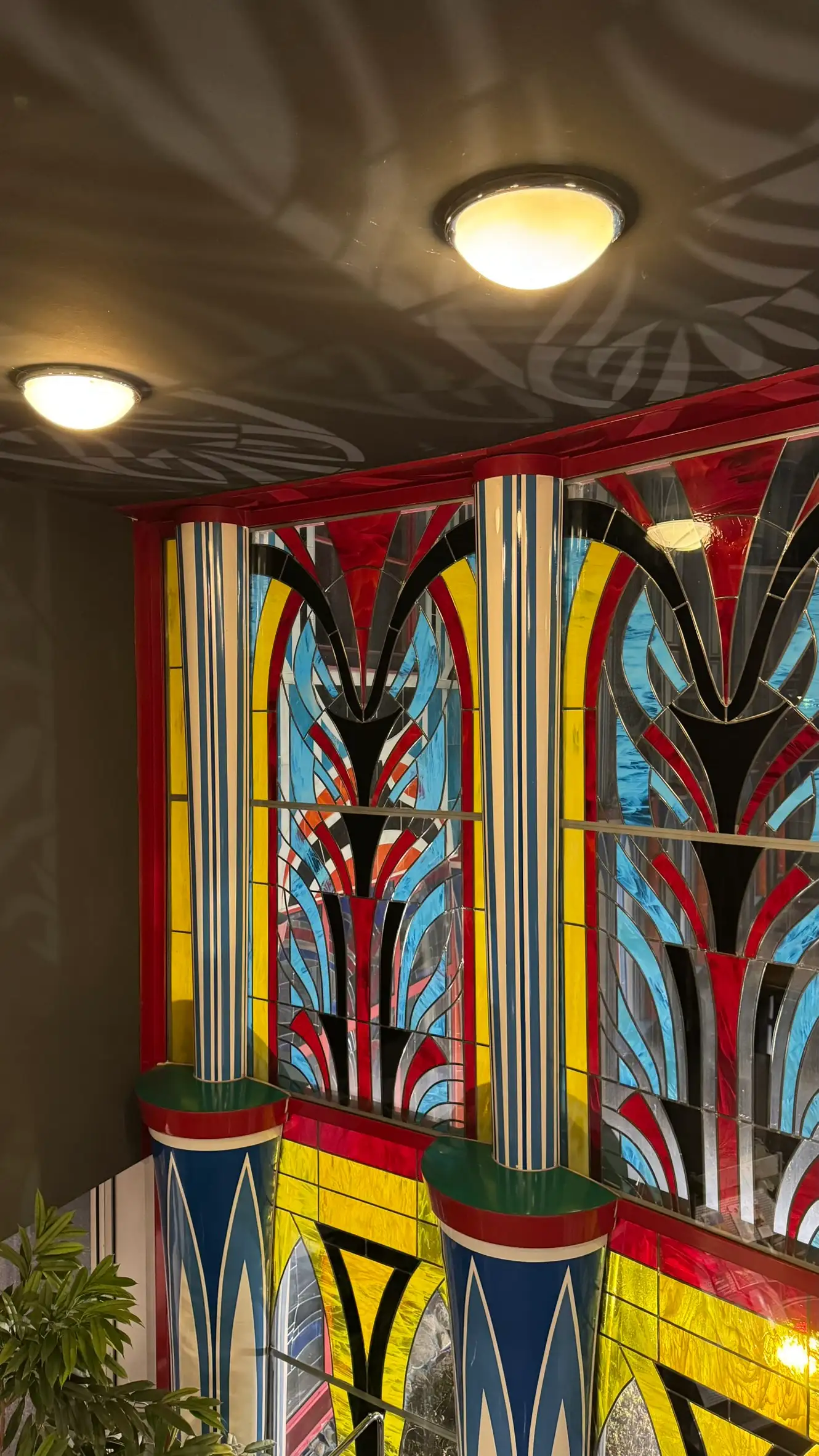 Impressions, interior