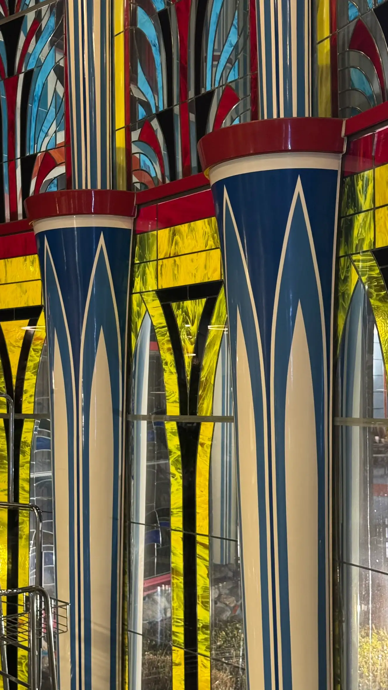 Impressions, interior