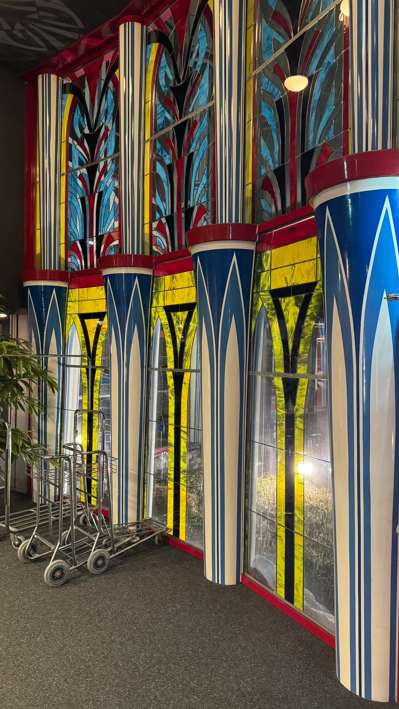 Impressions, interior