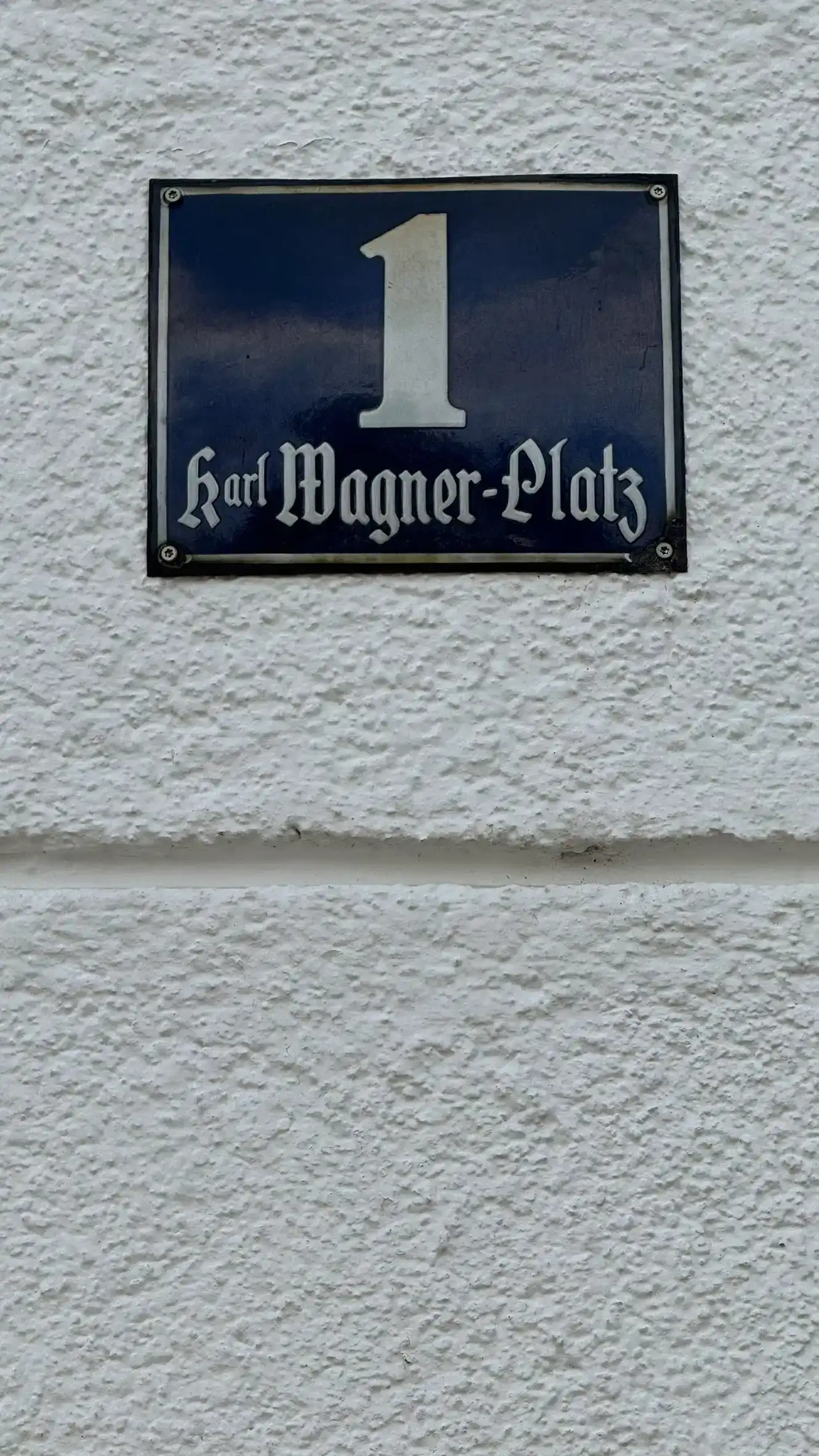 1 Karl-Wagner-Platz