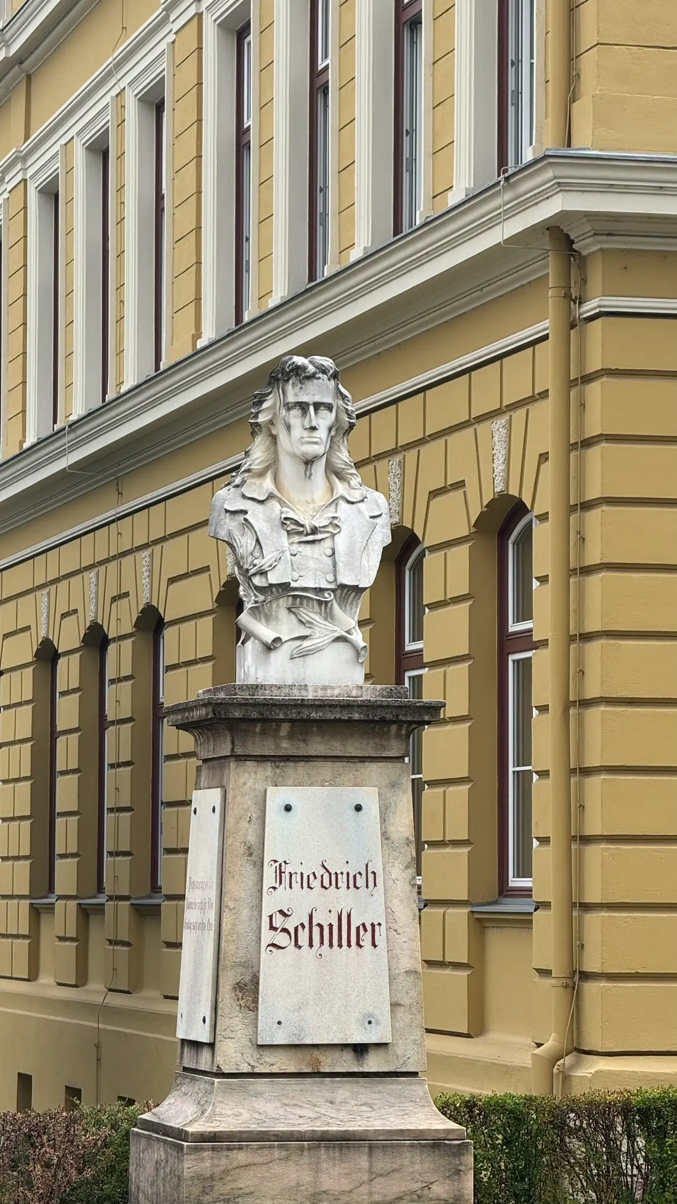 Friedrich Schiller’s bust, now located next to the primary school
