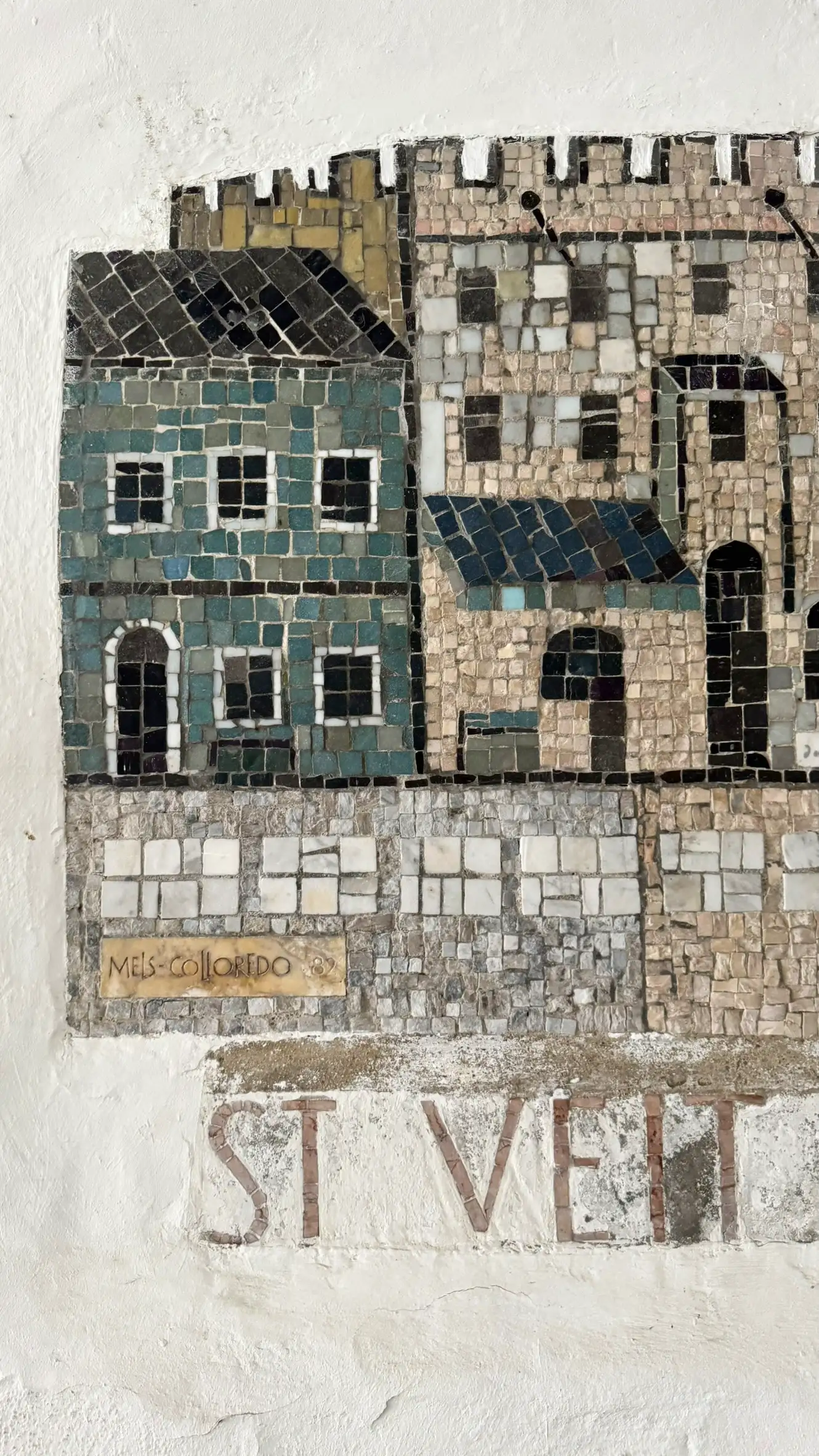 Tesserae colours: Ionian blue, beige, silver, ash grey, black