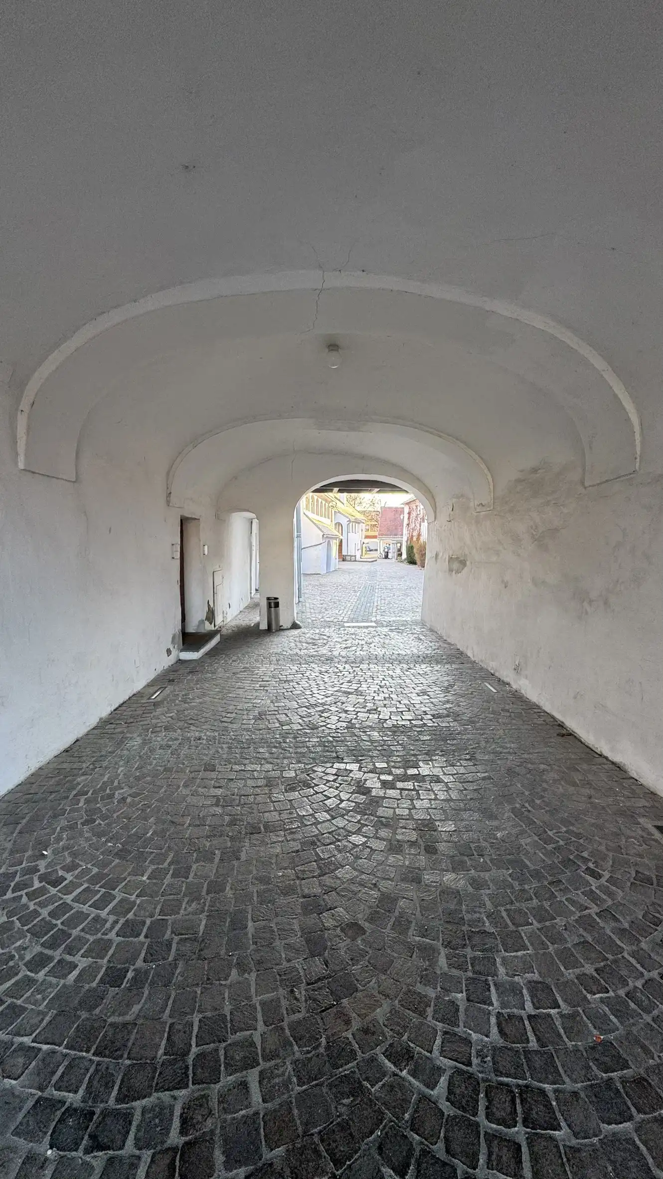 Aarkadengang zum Innenhof
