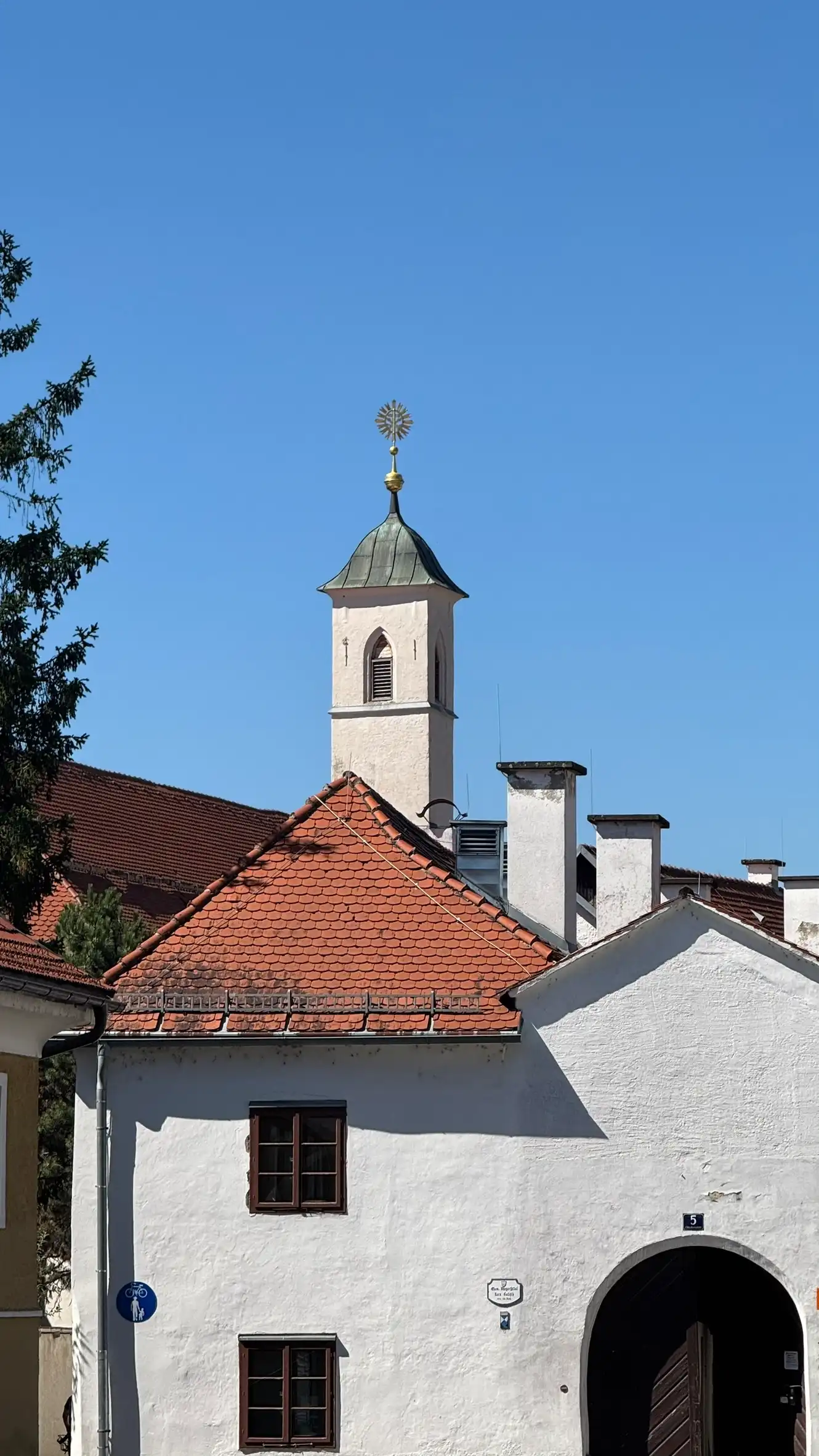 Nordost-Eingang des Bürgerspitals