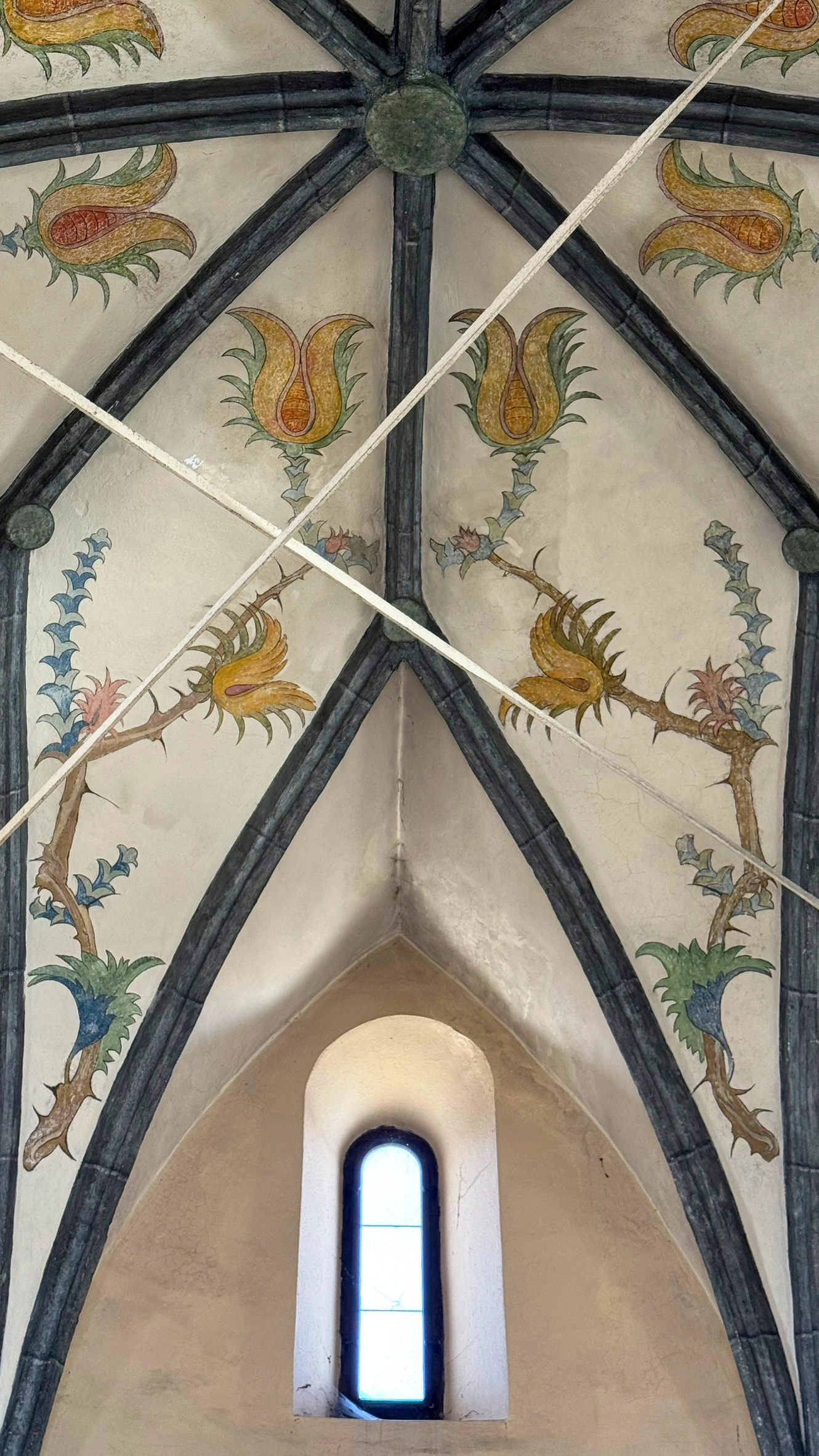 Close-up of ribbed vault and frescoes