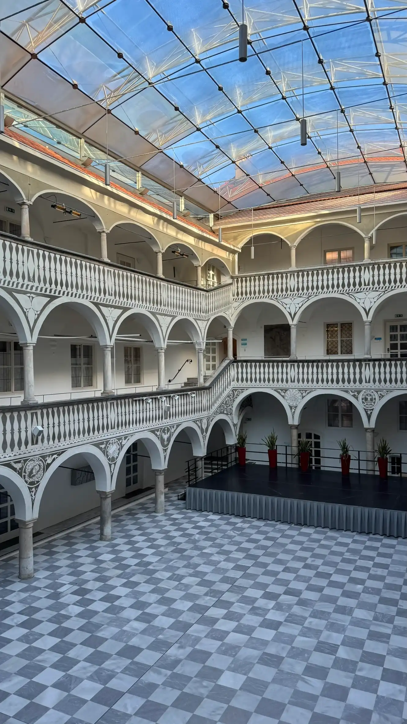 The three-storey arcade courtyard from the 16th century