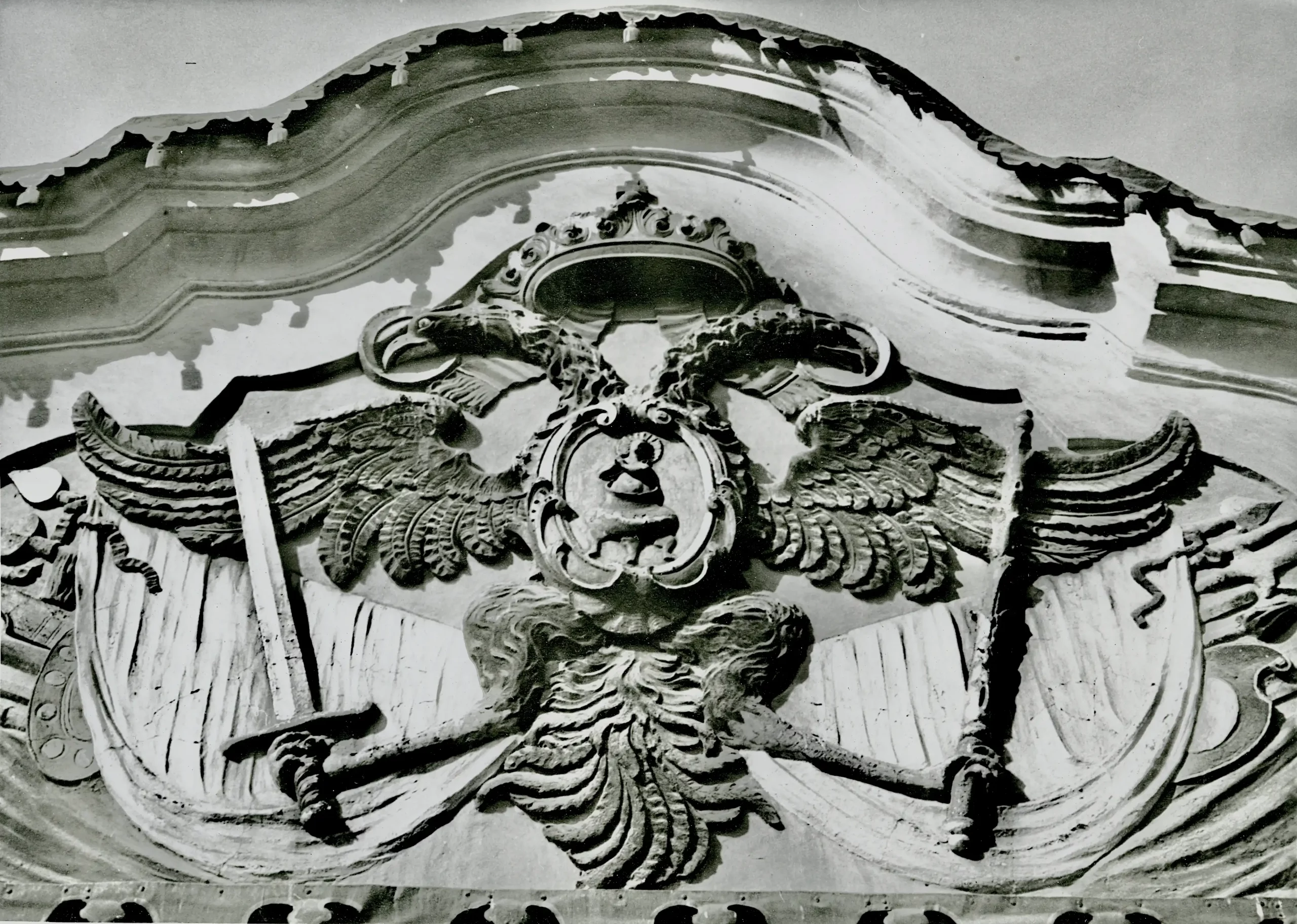 2_Rathaus Giebel mit kaiserlichen Doppeladler II (ca. 1950)_1_dm