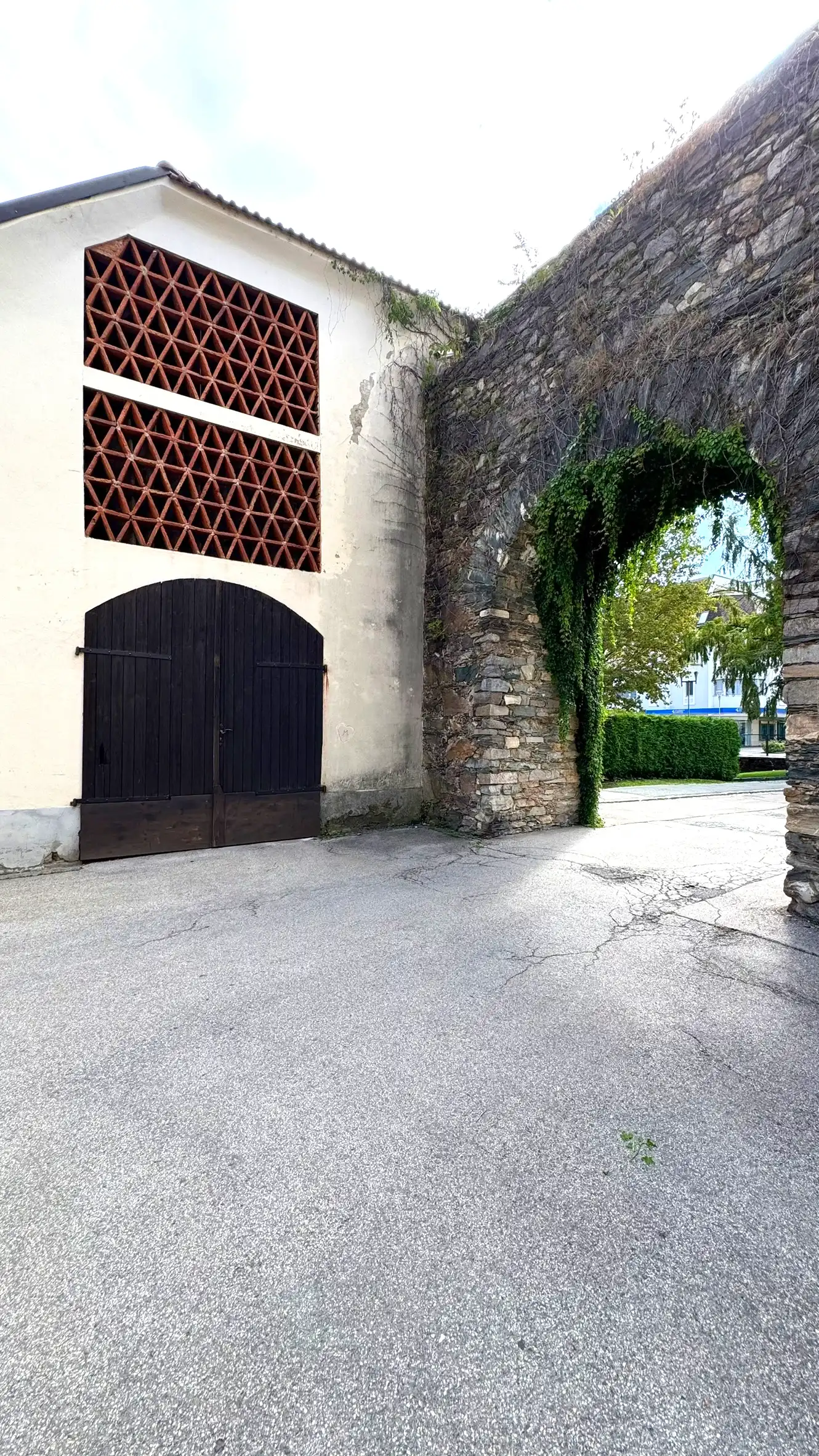 Feuerwehrtor, von innen gesehen