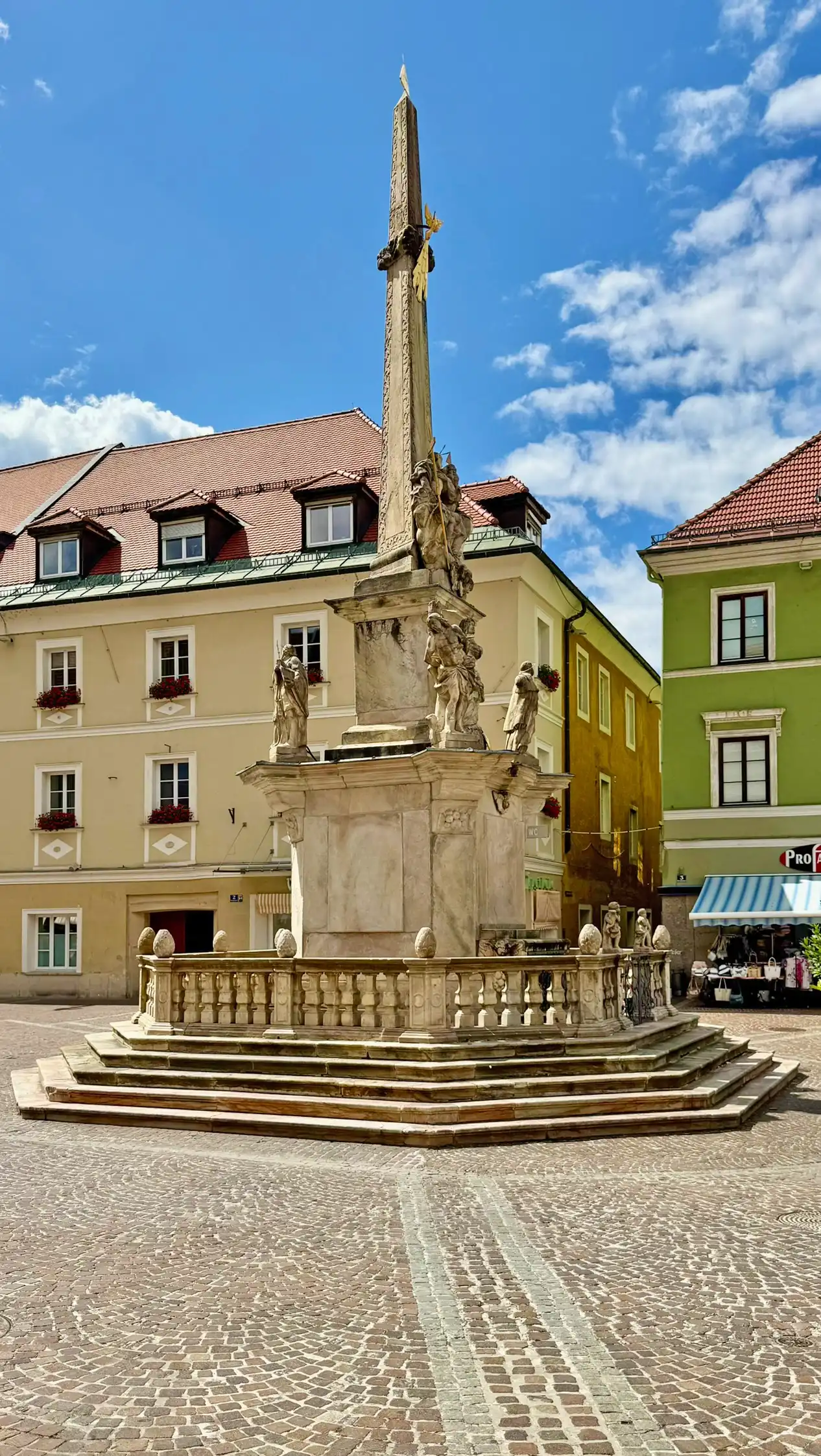 Plague column, viewed after exiting Postgasse